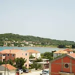 Nar דירה
