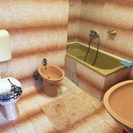 Nar *